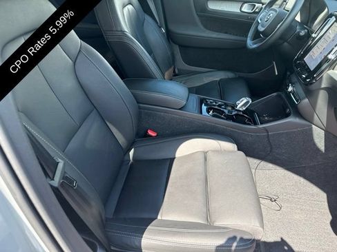 Certified 2024 Volvo XC40 B5 Plus w/ Protection Package Premier AWD/4WD image 4