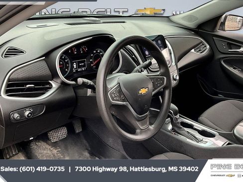 Used 2023 Chevrolet Malibu LT w/ Driver Confidence Package FWD image 12