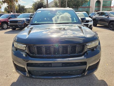 New 2025 Jeep Grand Cherokee L Limited image 19