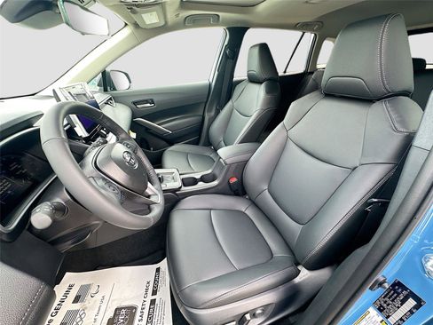 New 2026 Toyota Corolla Cross XLE image 11