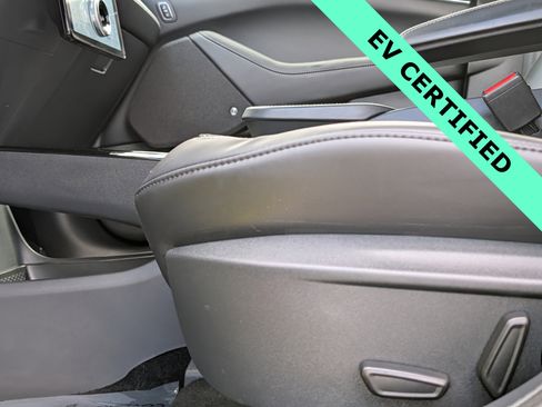 Used 2025 Ford Mustang Mach-E Premium RWD image 22