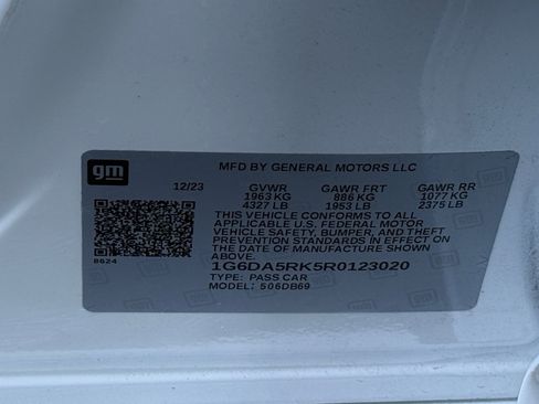 Used 2024 Cadillac CT4 Luxury RWD image 18