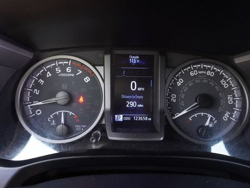 Used 2020 Toyota Tacoma TRD Off-Road w/ Technology Package RWD image 23