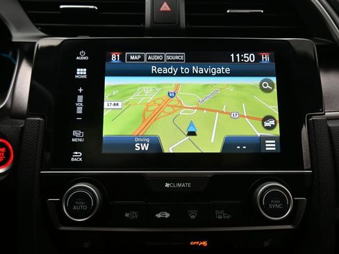 Used 2018 Honda Civic Touring image 18