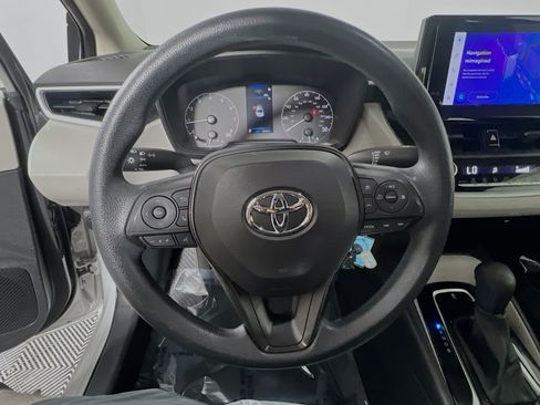 Used 2023 Toyota Corolla LE FWD image 18