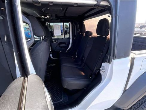 Used 2023 Jeep Gladiator Sport AWD/4WD image 27