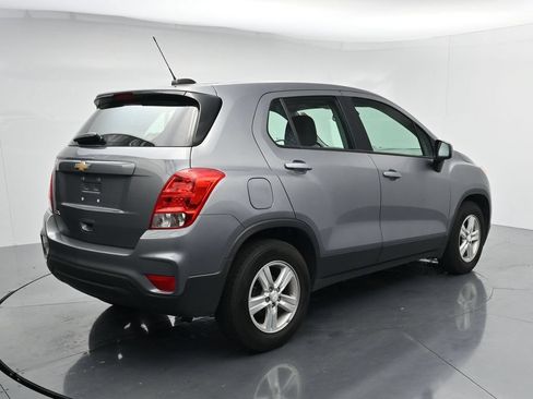 Used 2020 Chevrolet Trax LS FWD image 7