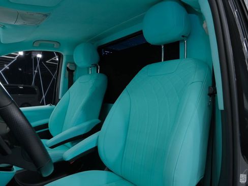 Used 2023 Mercedes-Benz Metris Passenger image 23