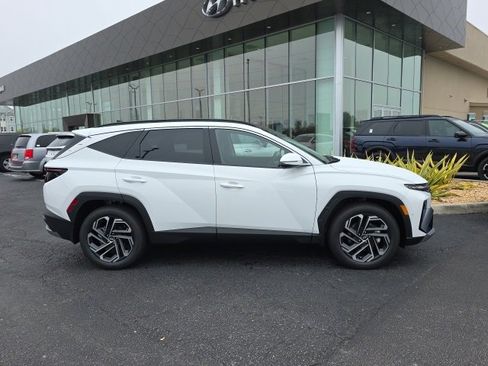 New 2026 Hyundai Tucson Limited image 25