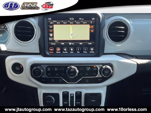Used 2022 Jeep Wrangler Unlimited Sahara w/ Cold Weather Group AWD/4WD image 17