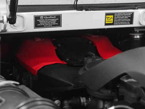 Certified 2022 Ferrari F8 Tributo RWD image 39
