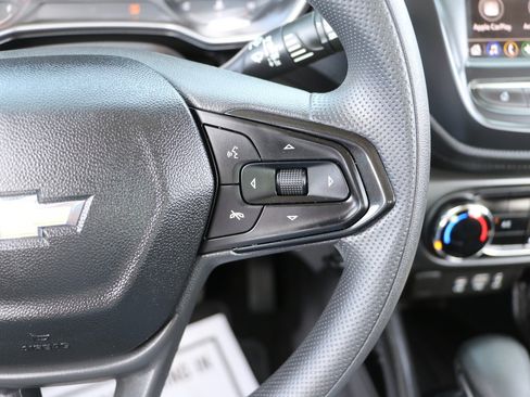 Used 2023 Chevrolet TrailBlazer LS FWD image 18