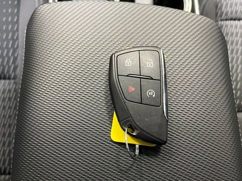 Used 2025 Chevrolet Equinox LT image 24