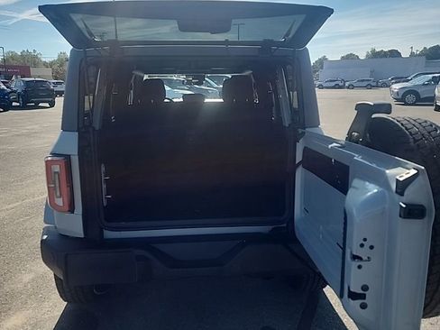 Used 2023 Ford Bronco Outer Banks image 8