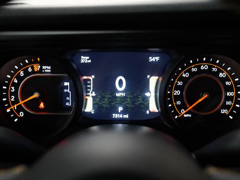 Used 2025 Jeep Gladiator Sport AWD/4WD image 20