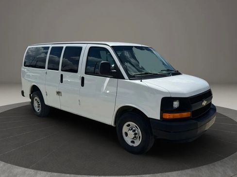 Used 2011 Chevrolet Express 2500 LS image 9