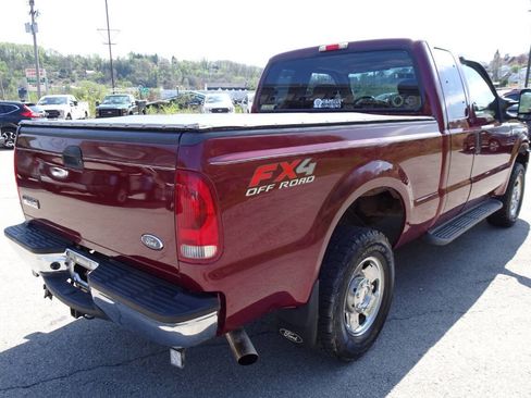 Used 2005 Ford F250 XLT AWD/4WD image 6