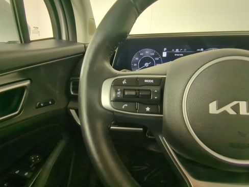 Certified 2025 Kia Sportage SX image 29