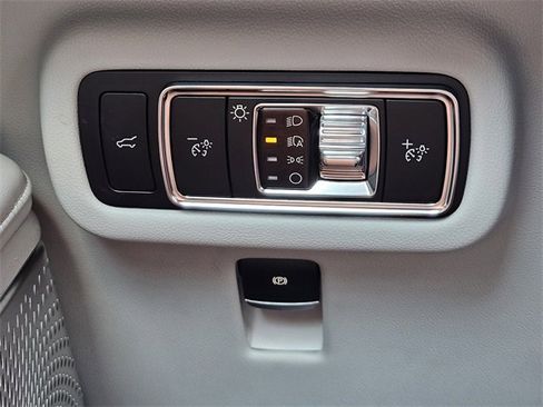 New 2026 Lincoln Nautilus Reserve image 21