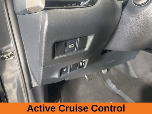 Used 2021 Toyota C-HR LE image 10