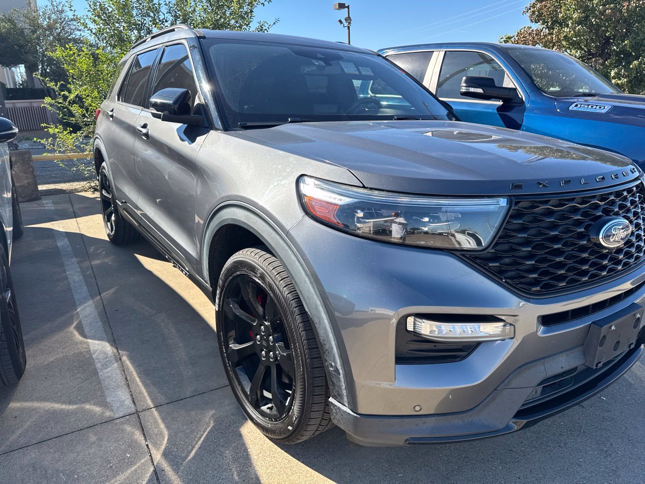 Used 2022 Ford Explorer ST w/ Equipment Group 401A AWD/4WD image 3