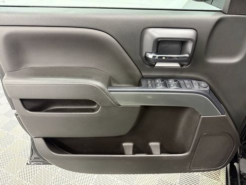 Used 2018 Chevrolet Silverado 1500 LT w/ All Star Edition image 10