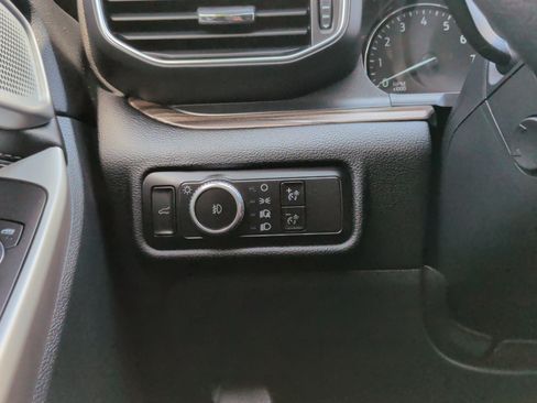 Used 2023 Ford Explorer Limited w/ Limited Technology Package RWD image 24