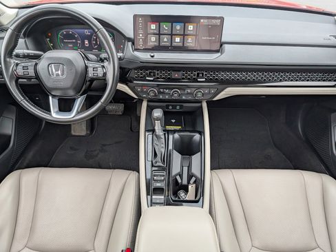 Used 2023 Honda Accord Touring image 10