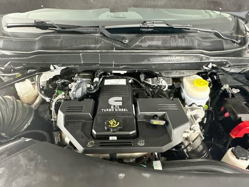 Used 2024 RAM 2500 Laramie w/ Safety Group AWD/4WD image 29