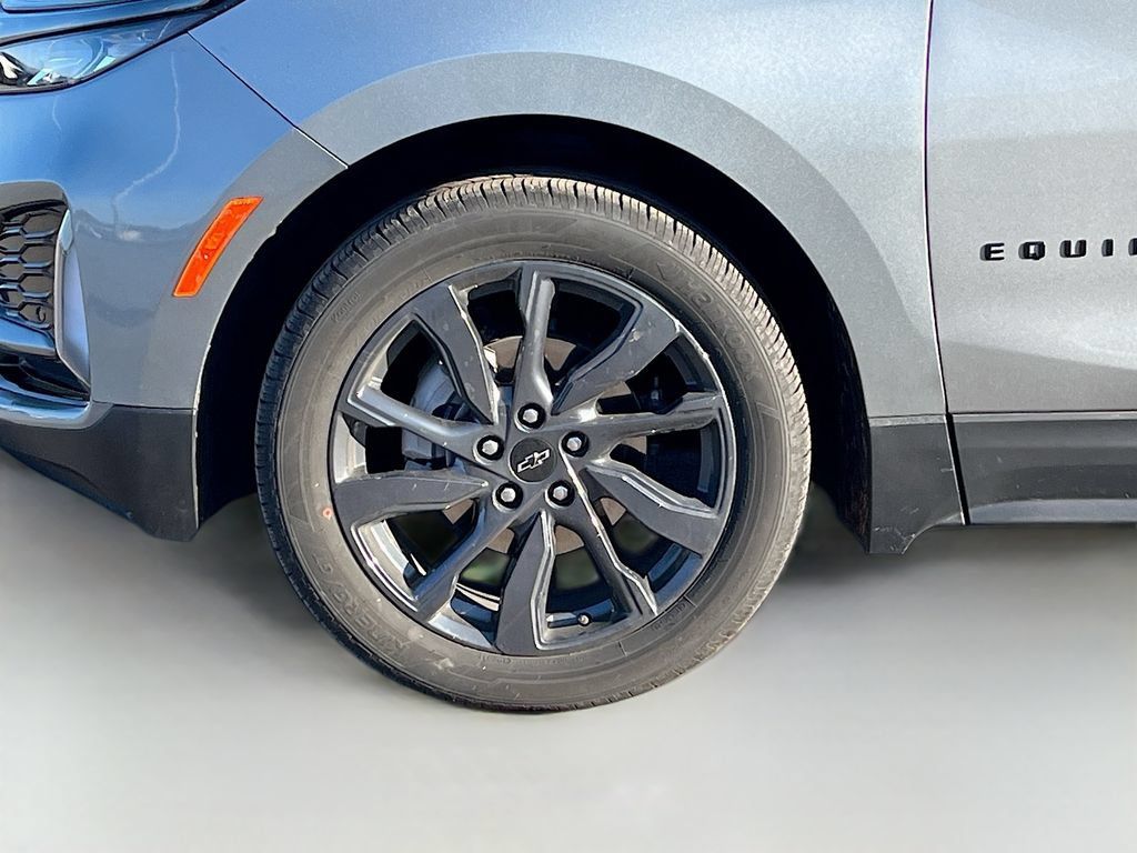 Used 2024 Chevrolet Equinox RS w/ RS Leather Package AWD/4WD image 29