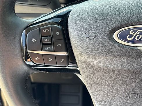 Used 2024 Ford Escape SE image 18