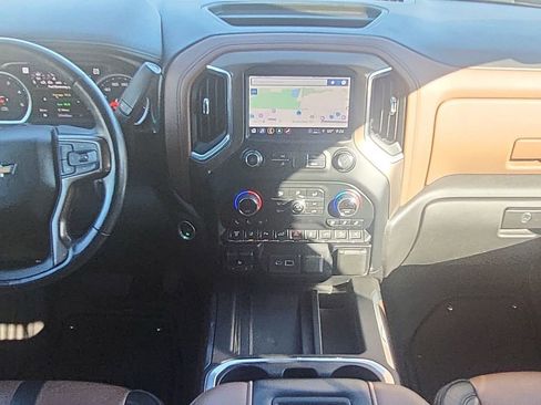 Used 2021 Chevrolet Silverado 2500 High Country w/ Z71 Off-Road Package image 27