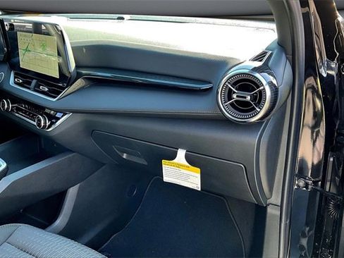 Used 2025 Chevrolet Equinox LT image 25