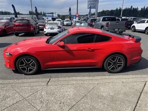 Used 2018 Ford Mustang Coupe w/ Equipment Group 101A RWD image 7