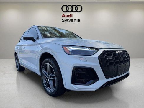 Certified 2024 Audi Q5 2.0T Prestige w/ Prestige Package AWD/4WD image 2