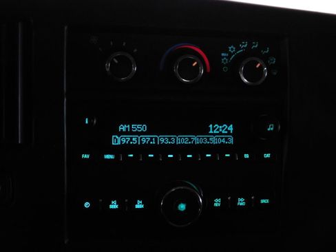 Used 2015 Chevrolet Express 2500 image 60