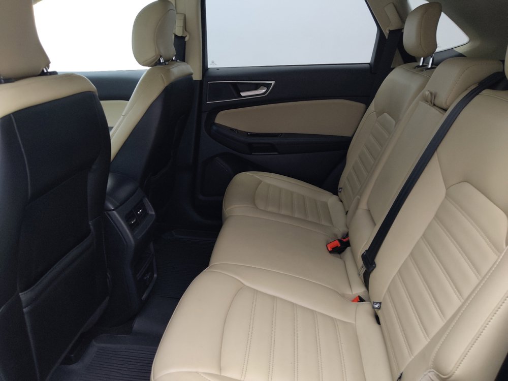 Used 2019 Ford Edge SEL w/ Equipment Group 201A AWD/4WD image 18