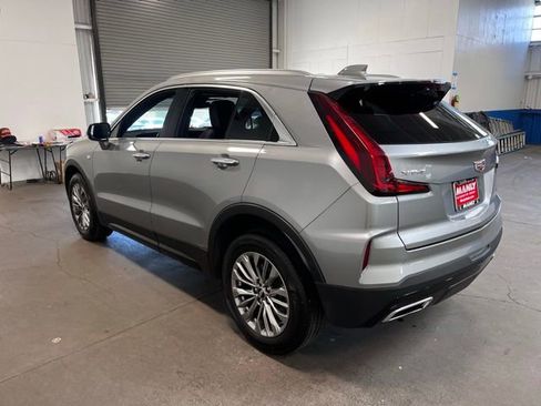 Used 2024 Cadillac XT4 Premium Luxury FWD image 5