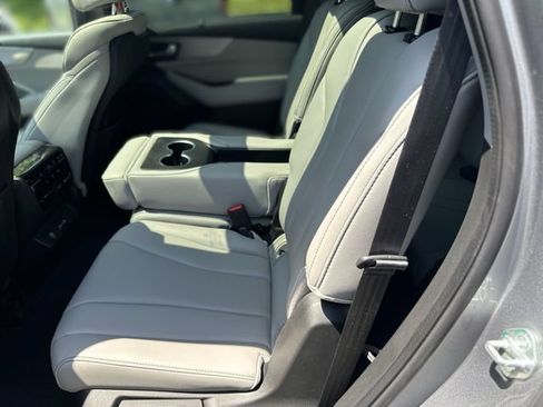 Used 2024 Acura MDX SH-AWD w/ Technology Package image 25