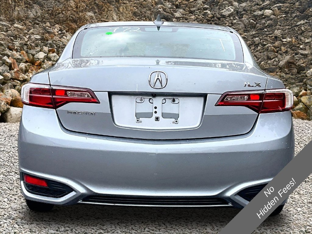 Used 2017 Acura ILX FWD image 4