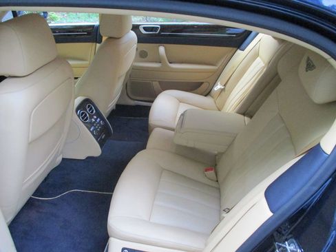 Used 2012 Bentley Flying Spur Flying Spur image 23