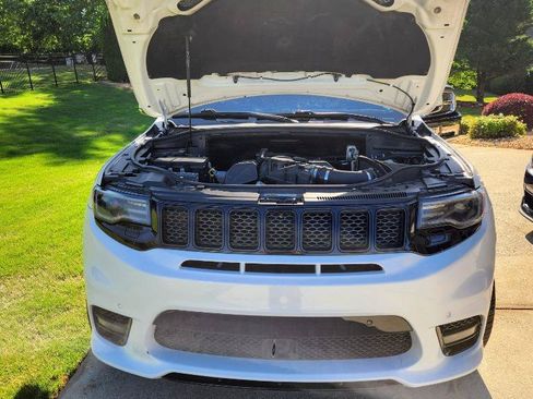 Used 2017 Jeep Grand Cherokee SRT w/ Trailer Tow Group IV AWD/4WD image 22