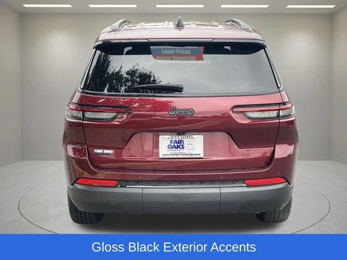Used 2025 Jeep Grand Cherokee L Altitude AWD/4WD image 8
