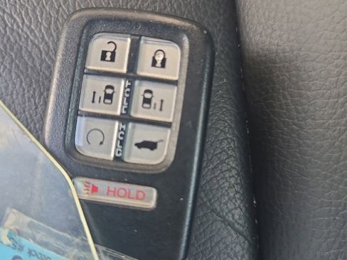 Used 2024 Honda Odyssey EX-L image 28