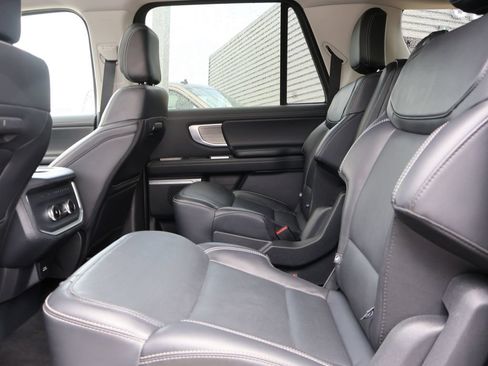 Certified 2025 Ford Expedition Max Platinum AWD/4WD image 20