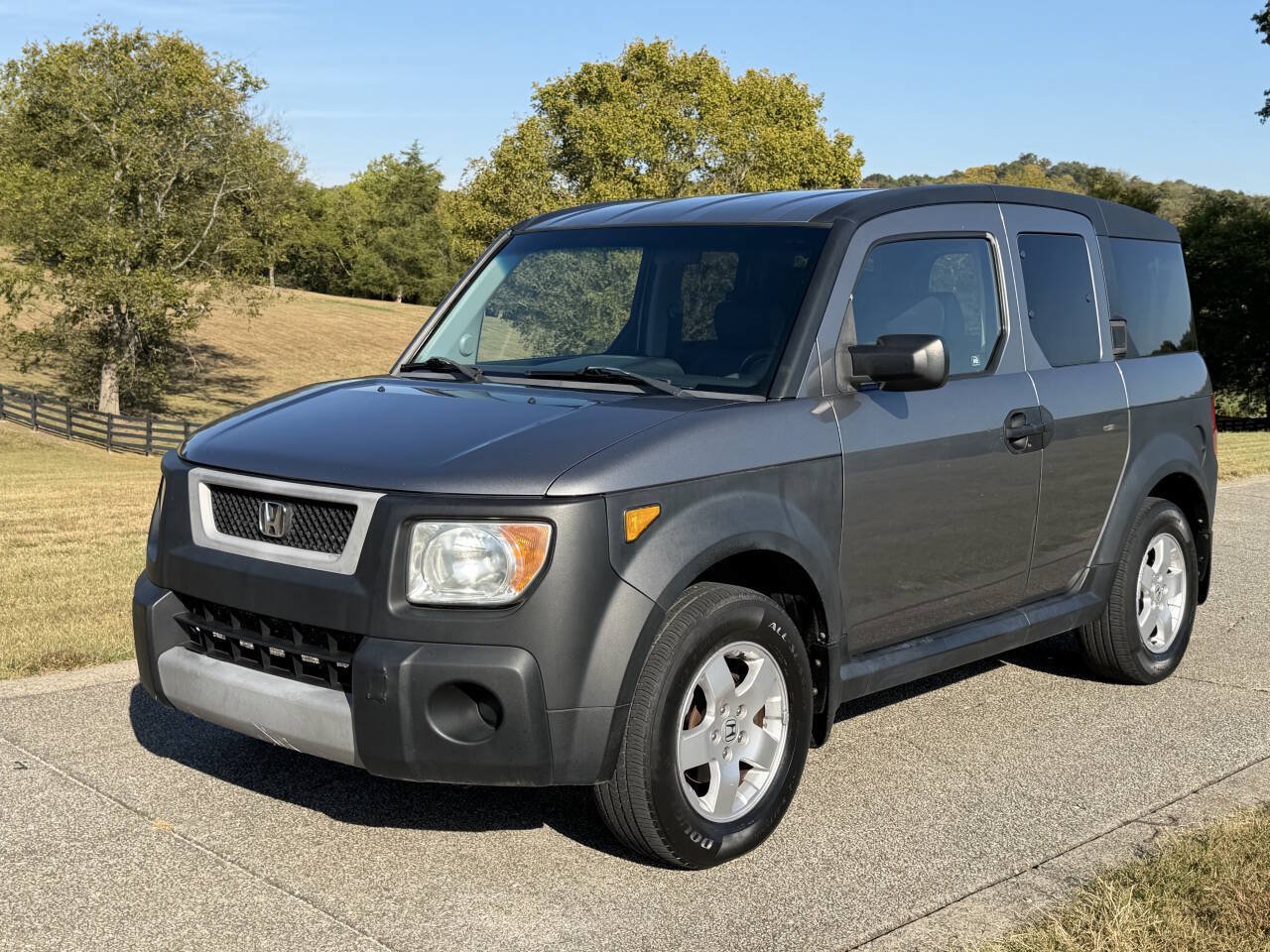 Used 2005 Honda Element EX image 1