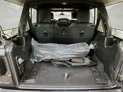 Used 2020 Jeep Wrangler Unlimited Sport image 25