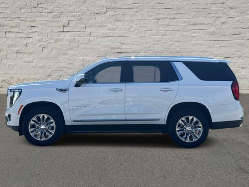 Used 2025 GMC Yukon Denali AWD/4WD image 2