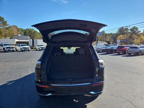 Used 2022 Buick Enclave Avenir image 5