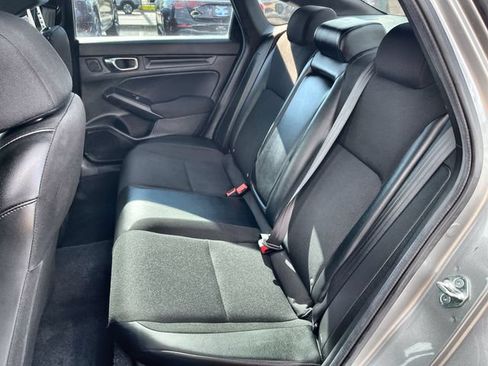 Used 2025 Honda Civic Sport image 25